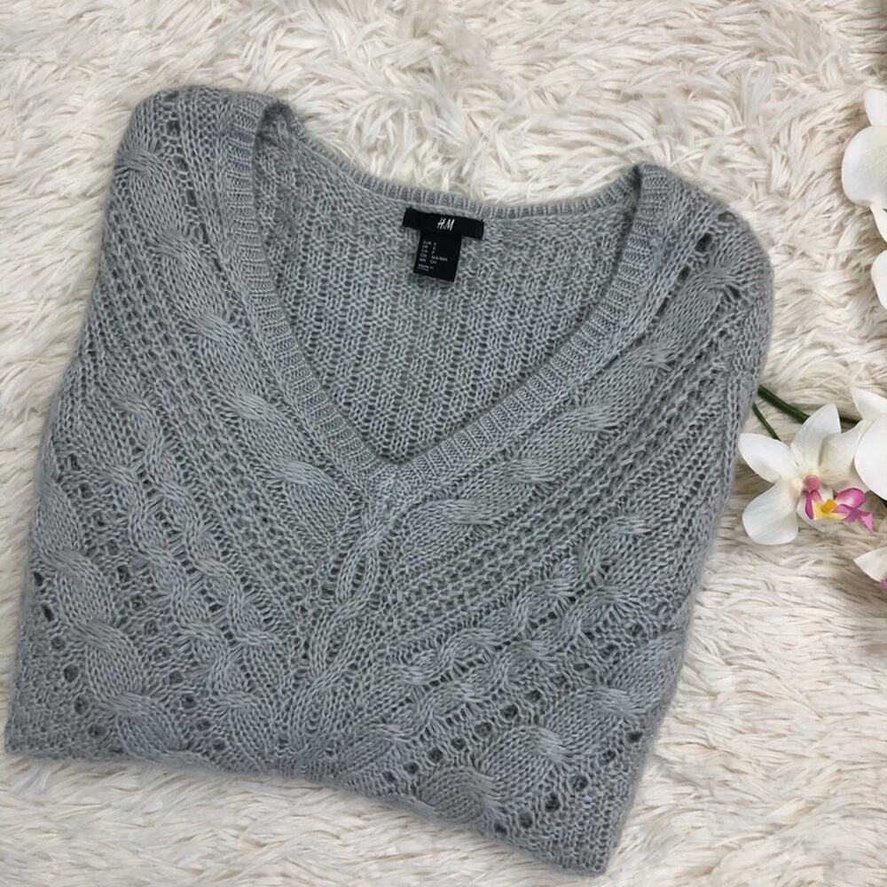 H&M Cable Knit Gray Lightweight Sweater Size Small
